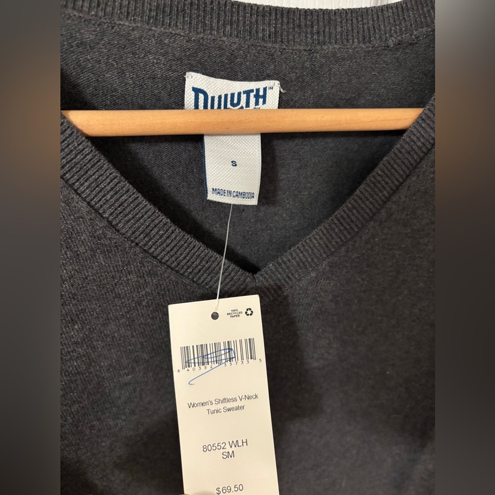 NWT Duluth Trading Company Women's Small Gray Shiftless V-Neck Tunic Sweater - Picture 3 of 3